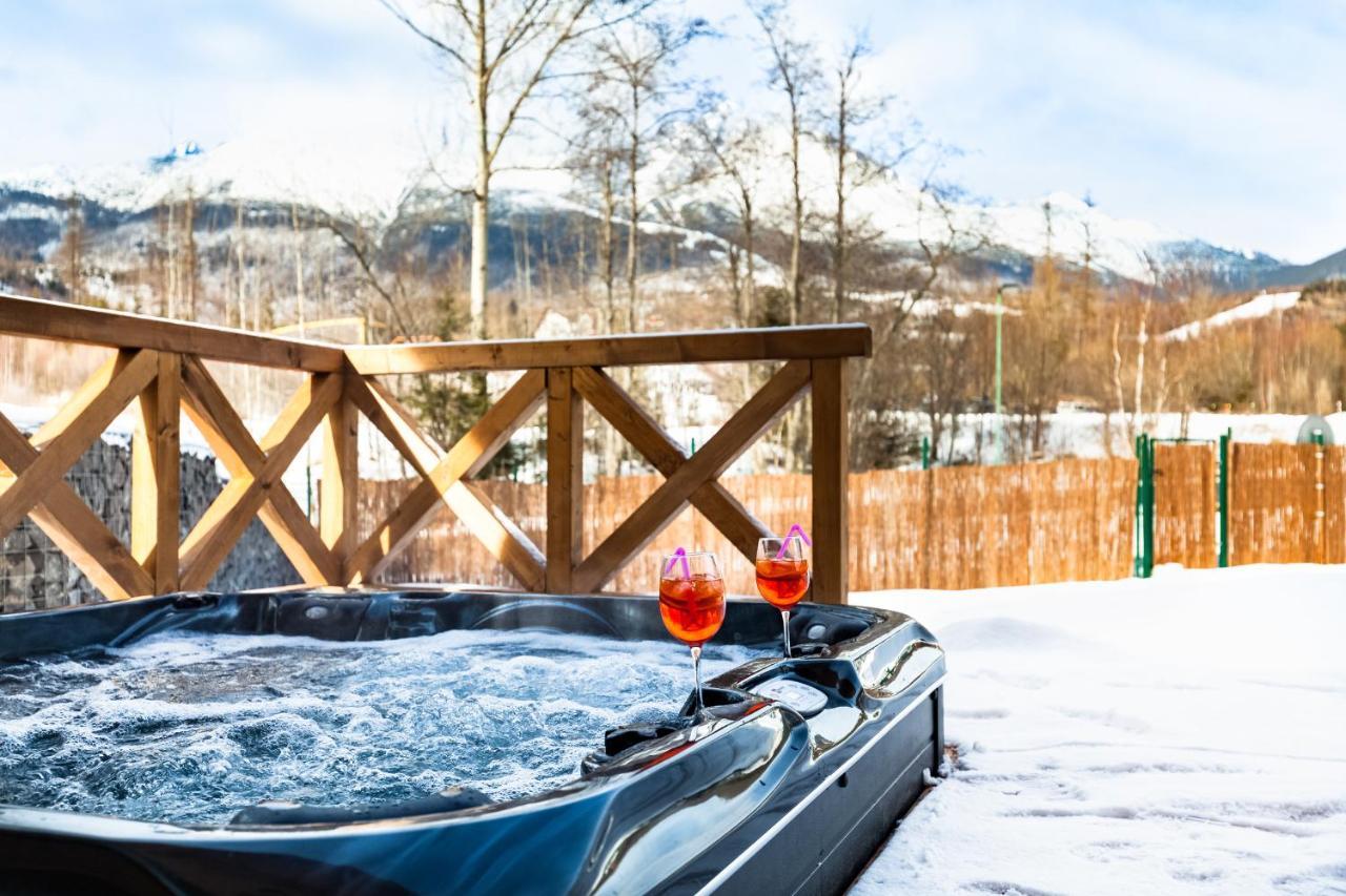 Chalets Royal, タトランスカ・ ロムニツァ エクステリア 写真