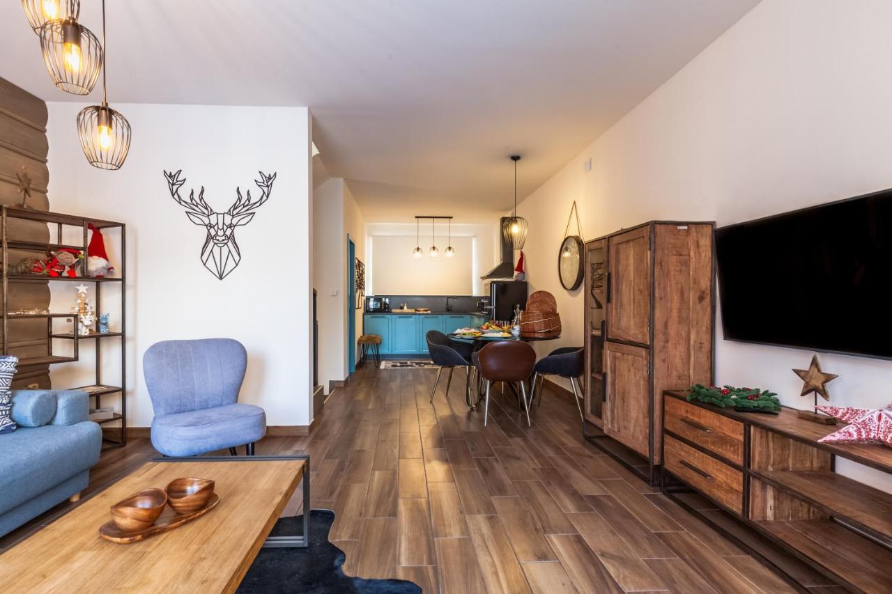 Chalets Royal, タトランスカ・ ロムニツァ エクステリア 写真