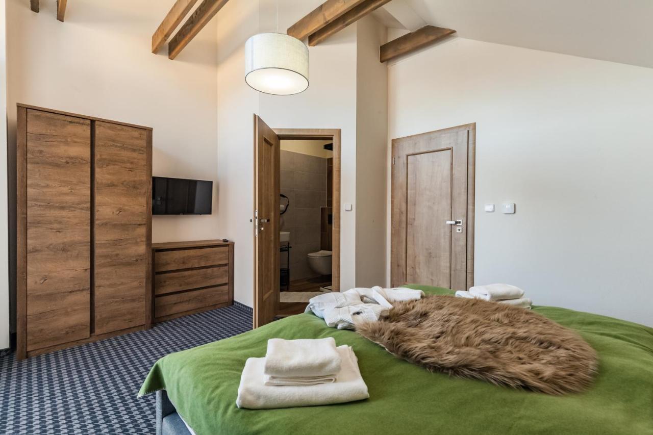 Chalets Royal, タトランスカ・ ロムニツァ エクステリア 写真